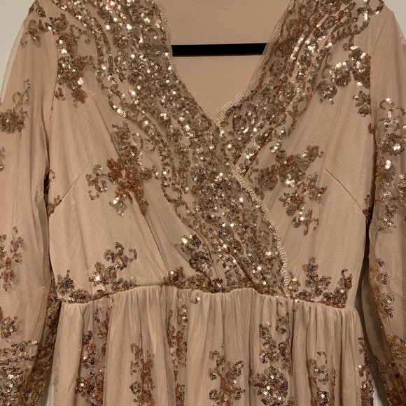 Rose Gold sequin formal dress - Picture 2 of 4